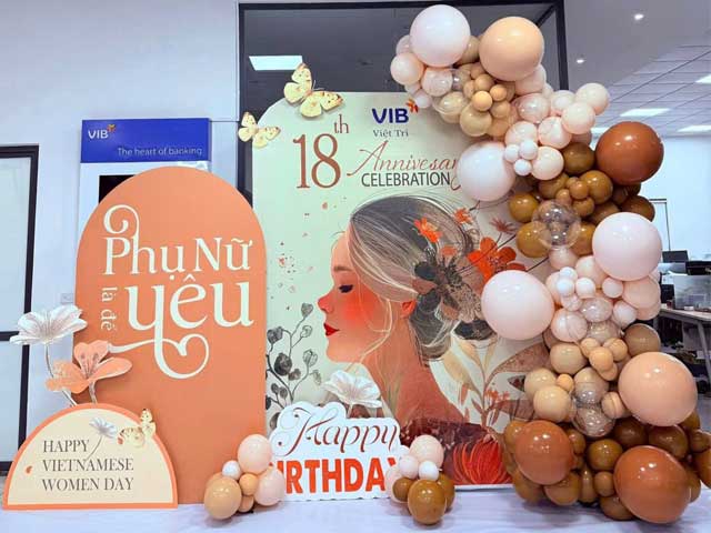 Backdrop 8/3 Đẹp Cho Văn Phòng