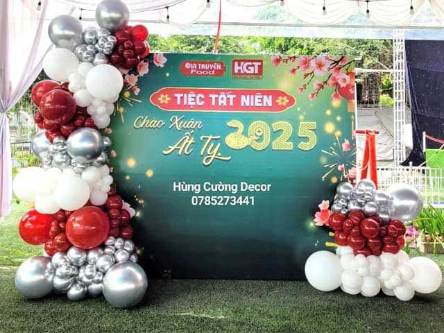 Tổ chức tiệc tất niên công ty