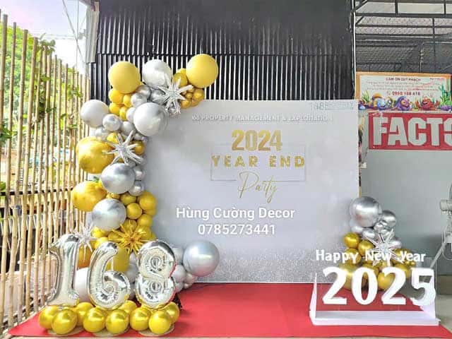 Chủ đề tiệc tất niên