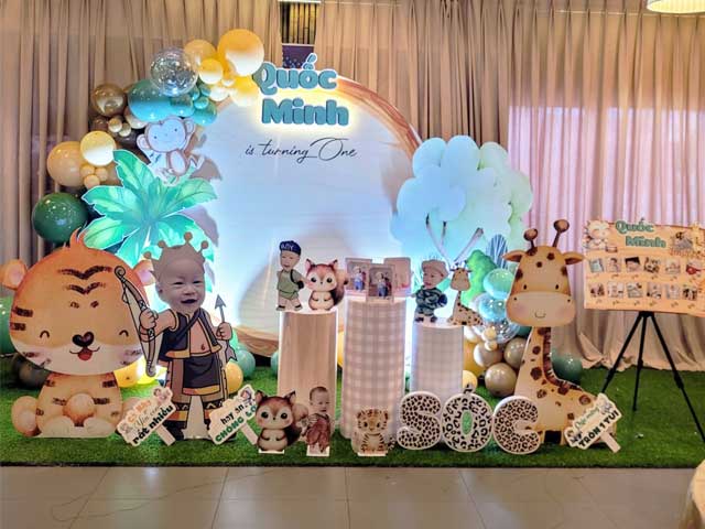 Backdrop Thôi Nôi Cho Bé Trai Tuổi Tỵ