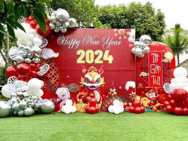 Trang Trí Tiệc Cuối Năm 2025