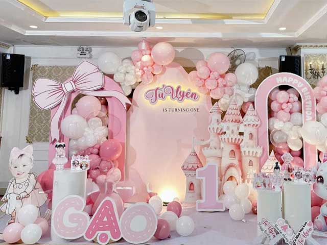 Dịch Vụ Trang Trí Bong Bóng Thôi Nôi Quận 12