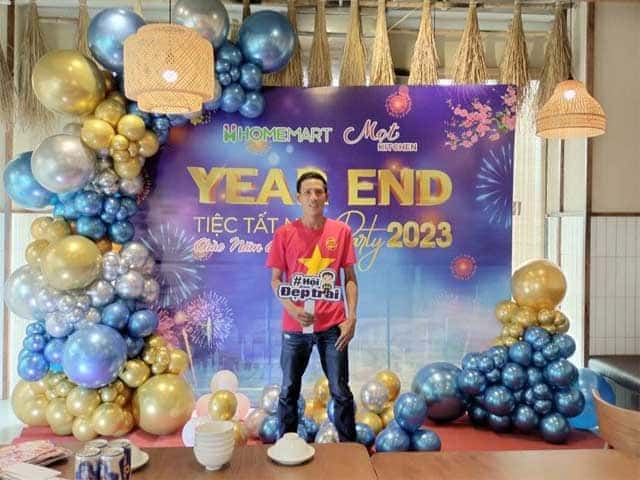 Đơn Vị Thi Công Backdrop Year End Party HCM