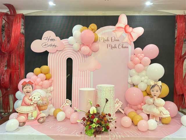 Mẫu Decor Backdrop Thôi Nôi Bé Gái Tuổi Tỵ Mẫu Decor Backdrop Thôi Nôi Bé Gái Tuổi Tỵ