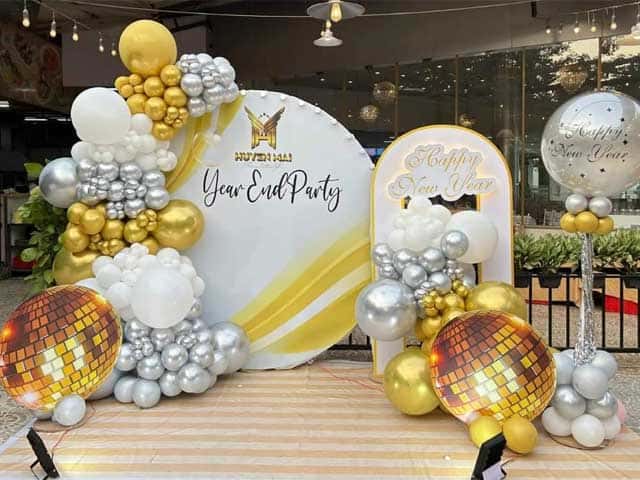 Mẫu Trang Trí Tiệc Tất Niên Đẹp Cho Công Ty