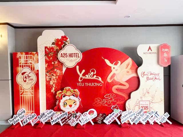 Tiệc tất niên tại nhà