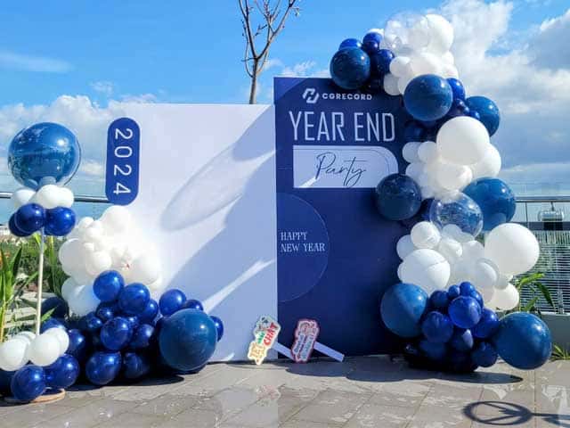 Tiệc liên hoan công ty cuối năm 2025
