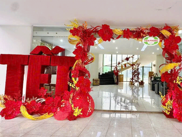 Tiểu Cảnh Check In Tết Trung Tâm Thương Mại