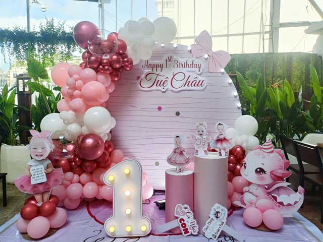 Tổ Chức Sinh Nhật 1 Tuổi Cho Bé Gái