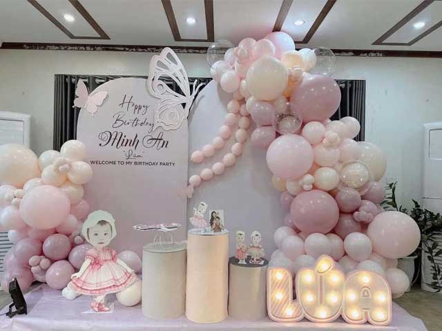 Trang Trí Sinh Nhật Bé Tuổi Rắn