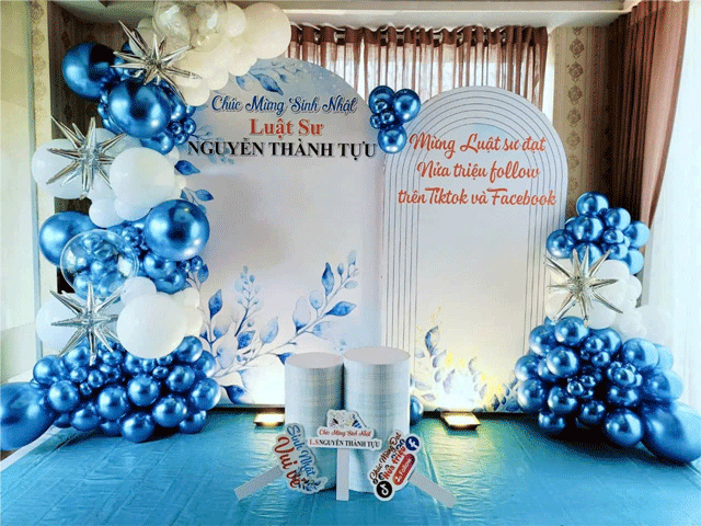 Trang TríSinh Nhật Cho Luất Sư Công Ty