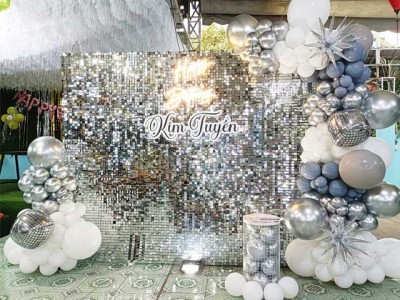 Trang trí sinh nhật cho người lớn bằng rèm sequin