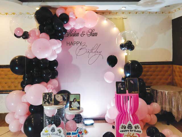 Trang trí sinh nhật tông mà đen, hồng cho bé gái