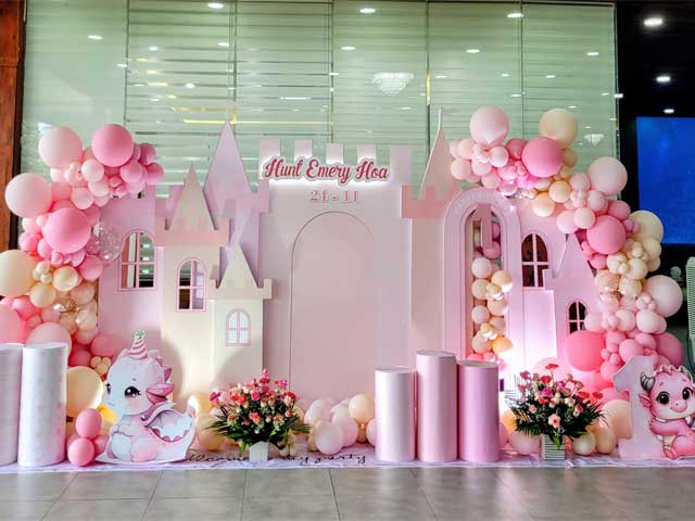 Trang Trí Thôi Nôi Tuổi Rắn