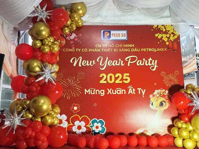 Trang trí tiệc tất niên công ty