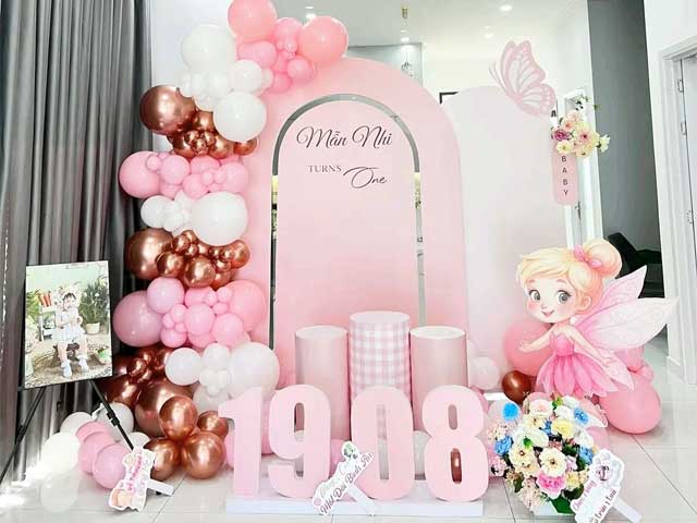 trang trí tiệc thôi nôi tại nhà